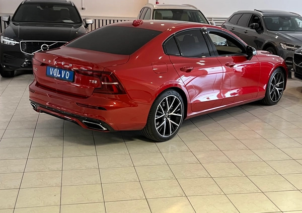 Volvo S60 cena 129900 przebieg: 133000, rok produkcji 2019 z Nasielsk małe 704